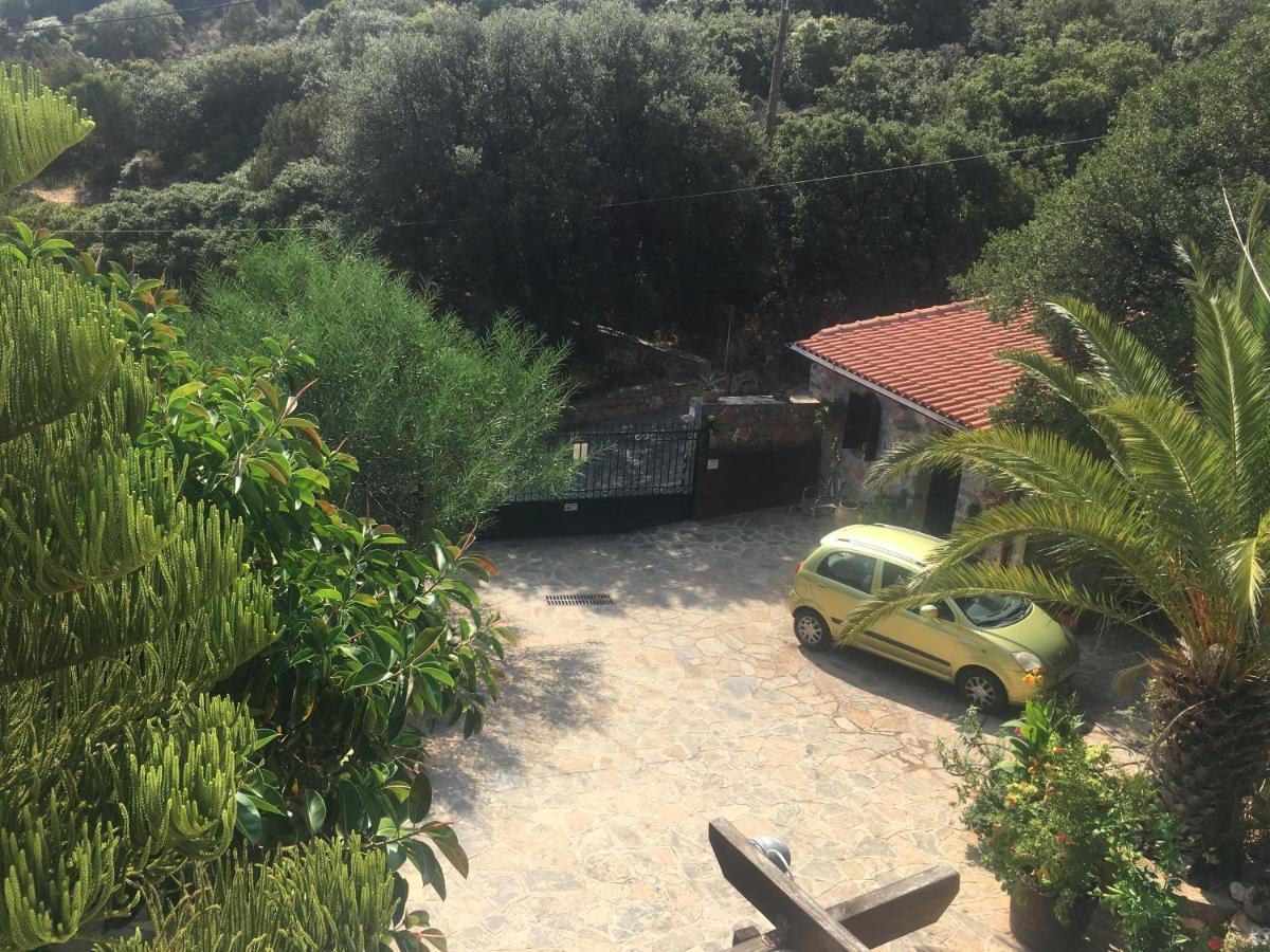 Fissi Agritourism Near The Sea Ferienhaus *