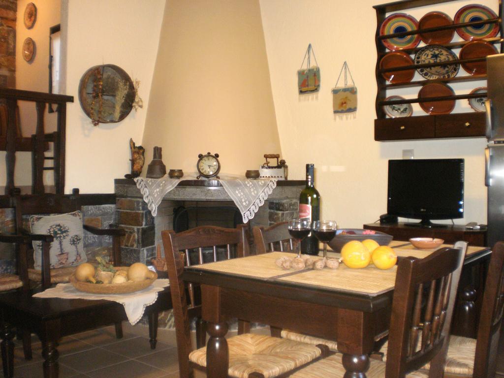 Fissi Agritourism Near The Sea Ferienhaus *